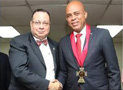 Pr-Gilberto-Boutin-et-President-Martelly-tn